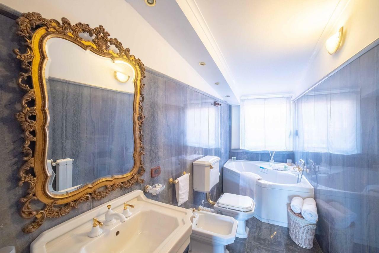 Апартаменты Palazzo Di Ferro Таормина Экстерьер фото