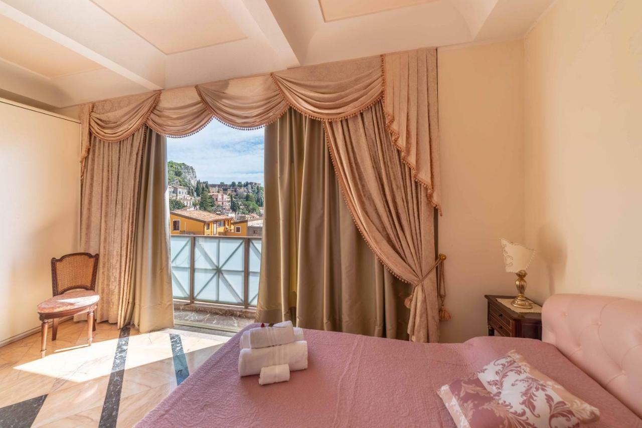 Апартаменты Palazzo Di Ferro Таормина Экстерьер фото
